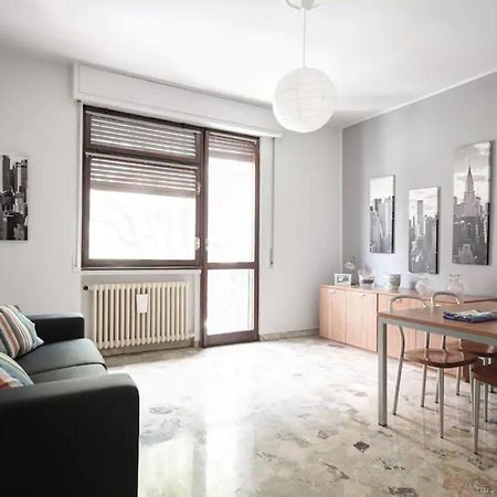 Milanrentals - Lotto Apartment Buitenkant foto