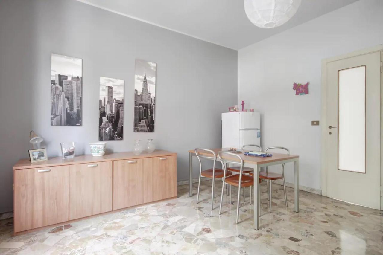 Milanrentals - Lotto Apartment Buitenkant foto